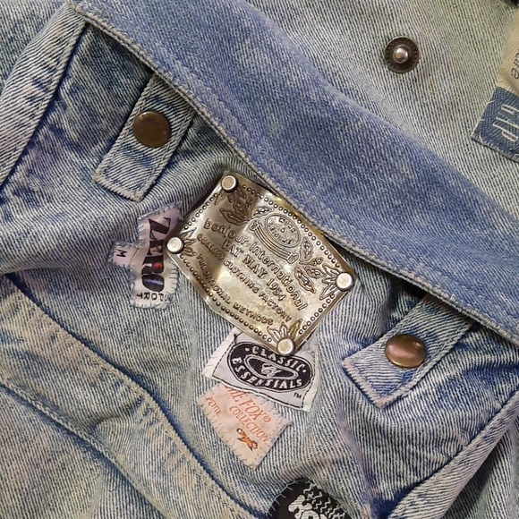 Backpack - Picture 3 of 4